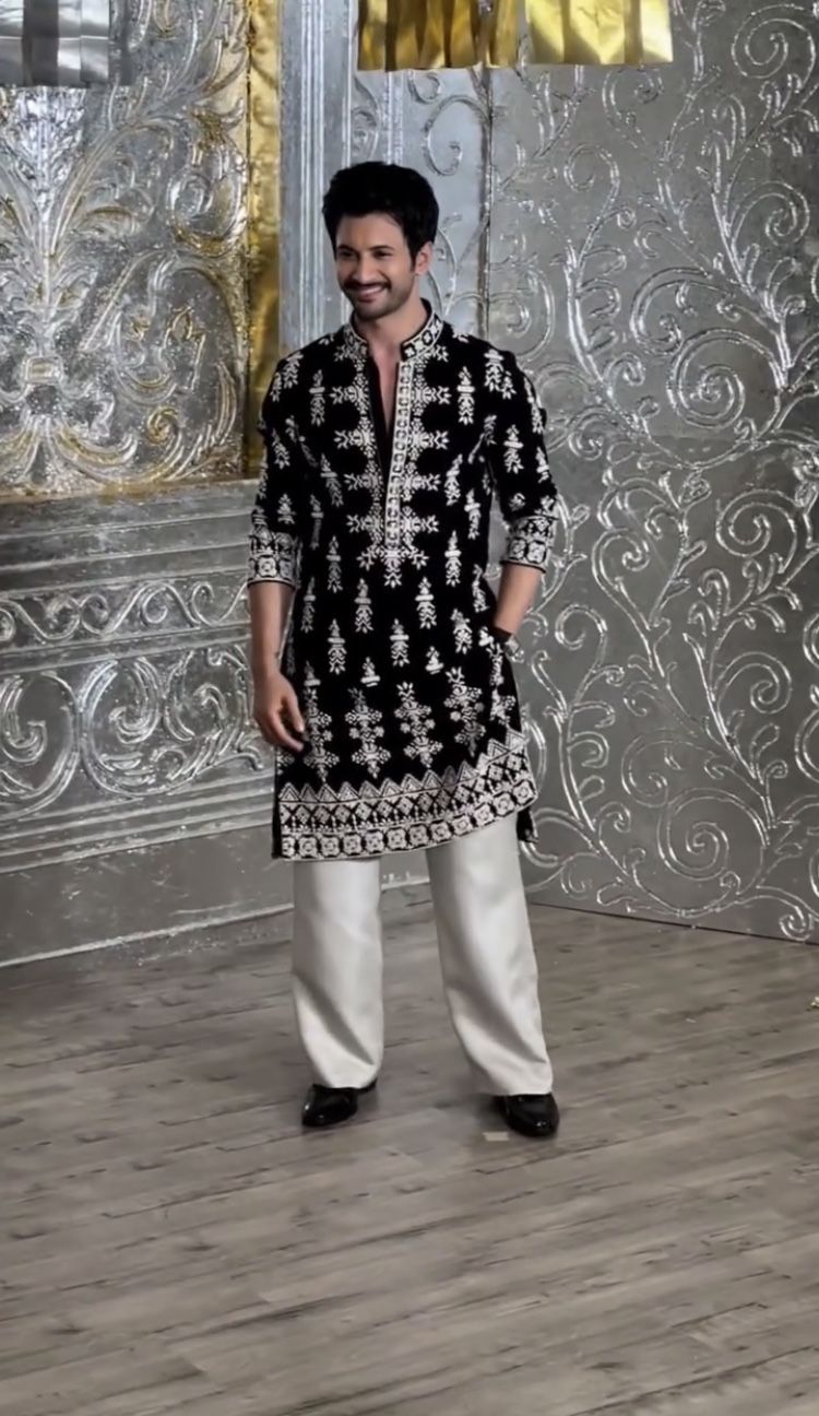 Men’s Black Velvet Embroidered Kurta Set with Cream Trousers