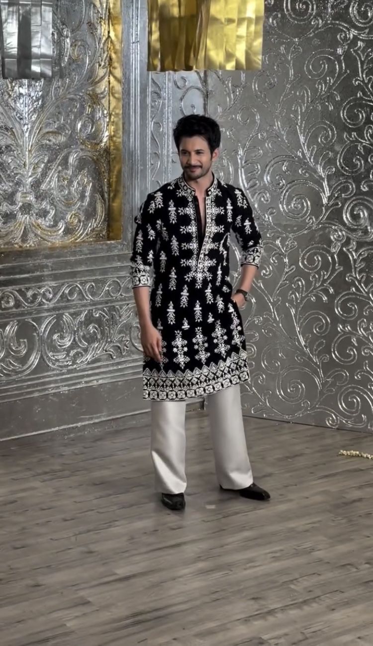 Men’s Black Velvet Embroidered Kurta Set with Cream Trousers
