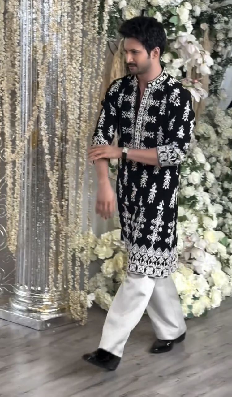 Men’s Black Velvet Embroidered Kurta Set with Cream Trousers
