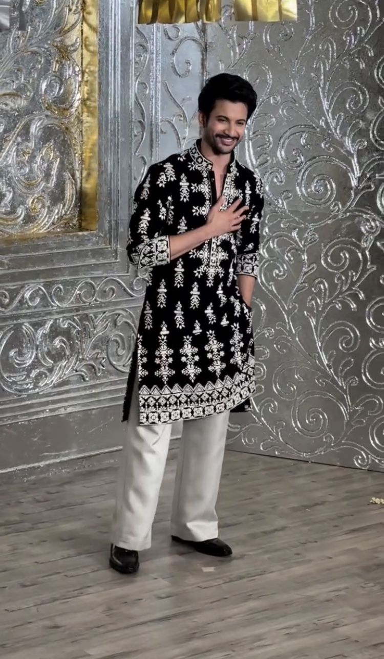 Men’s Black Velvet Embroidered Kurta Set with Cream Trousers