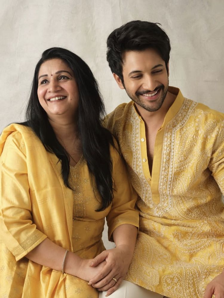 Men’s Mustard Yellow Chikankari Embroidered Cotton Kurta | Long Sleeve Mandarin Collar
