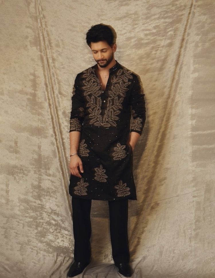Men’s Black Kurta with Gold Floral Embroidery & Embellished Detail - Festive Wear